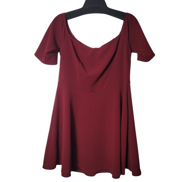 Charlotte Russe Women's Burgundy/Wine Short-Sleeve Fit & Flare Dress Size 1X - Picture 2 of 8